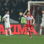 Zvezda razbila Partizan u 178. večitom derbiju, titula ponovo bliže "Marakani" fk-crvena-zvezda-fk-partizan-foto-marko-jovanovic-018001-830x553