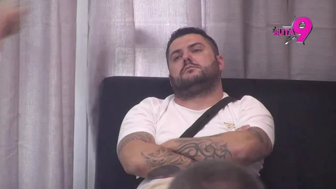 Uroš demolirao Anitu Elita sukob