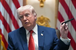 NEVIĐENO: Donald Tramp lansirao aplikaciju – evo šta donosi i da li ćete je instalirati