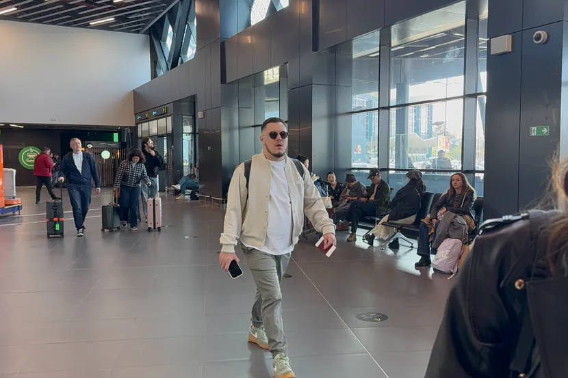 TEBE TRAŽE OČI MOJE